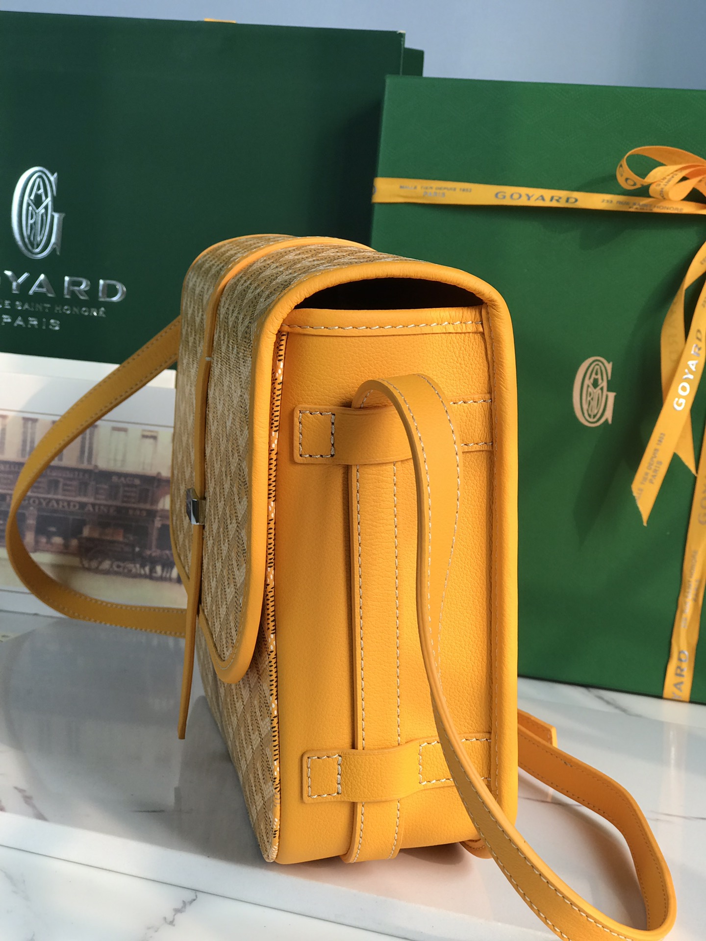 Belvedere MM Shoulder Bag In Yellow